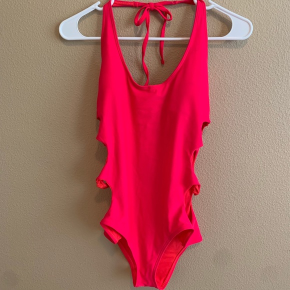 Aerie swim suit- one piece!! - Picture 1 of 6